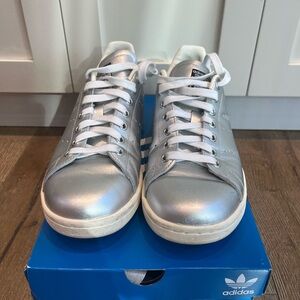Adidas Stan Smith - Silver Metallic - Women’s